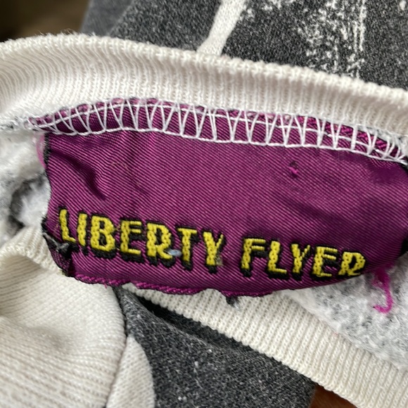 Liberty Flyer 80’s Vintage Elvis sweat shirt tagged medium made in USA 🇺🇸 - Picture 9 of 15